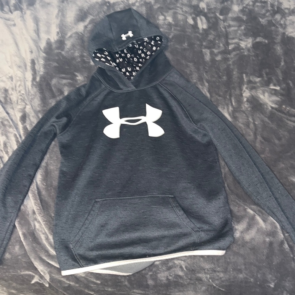 Girls under armour hoodie